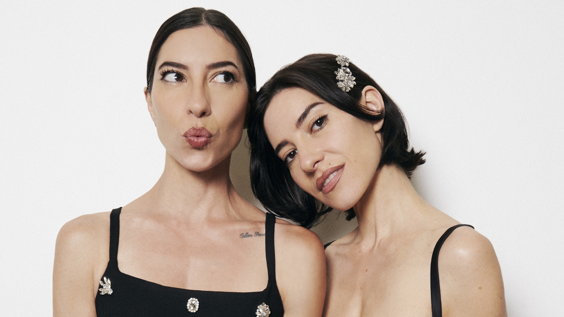 where are the veronicas now