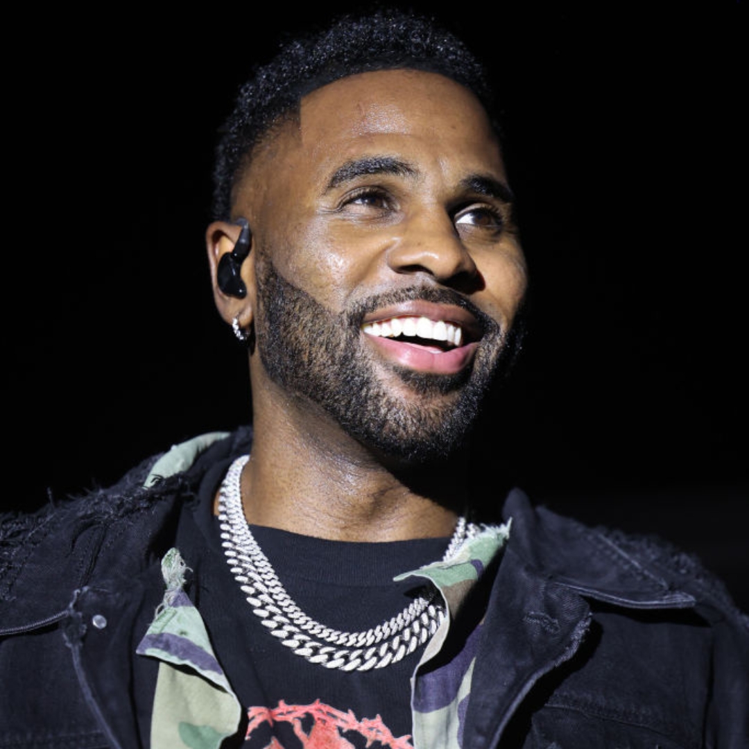 jason derulo falling down the stairs at the met gala